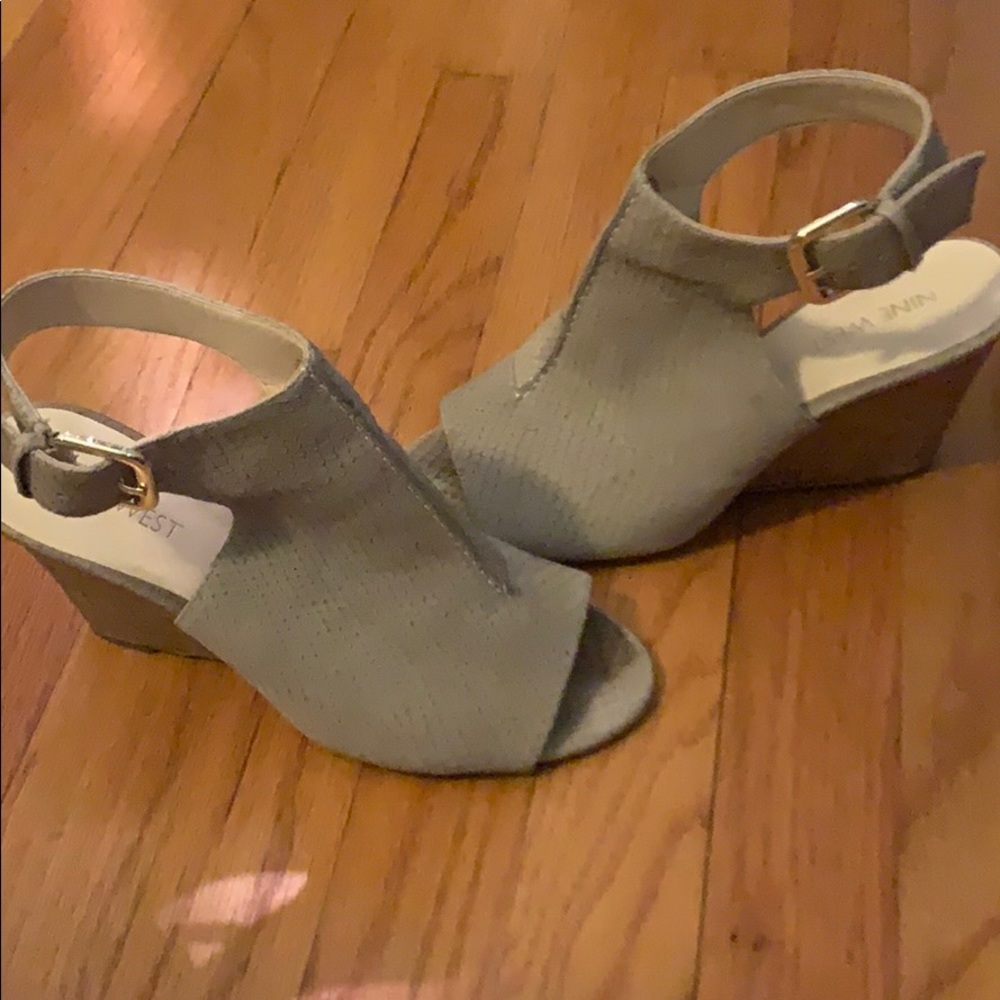 Nine West open toe wedge